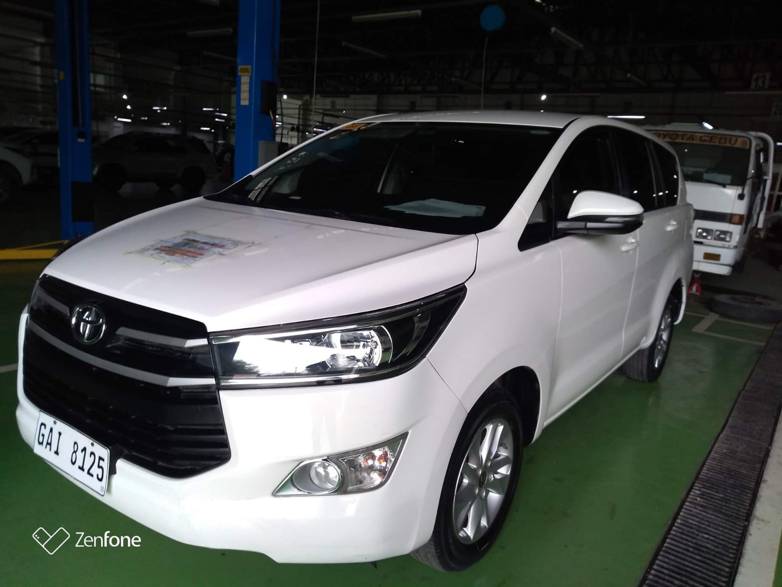Toyota Innova Manual
Van /
Oslob, Cebu

 / Hourly ₱500.00
 / Airport Transfer ₱2,000.00
 / Daily ₱4,500.00
