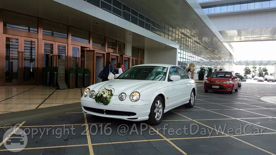 2009 Jaguar S-Type White
Sedan /
Makati, Metro Manila

 / Hourly ₱0.00

