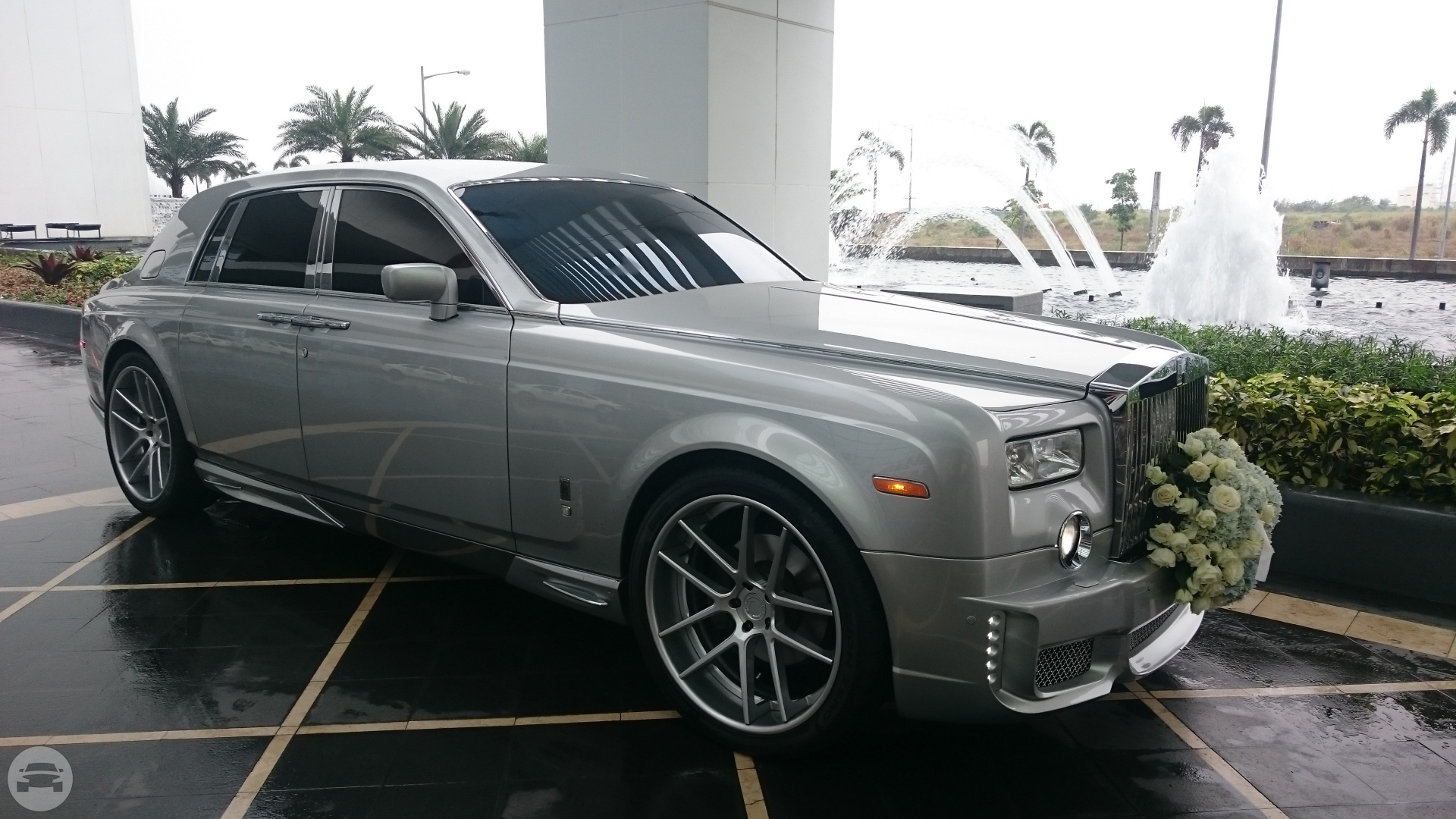 Rolls Royce Phantom Black Bison Edition
Sedan /
Quezon City, Metro Manila

 / Hourly ₱15,000.00
